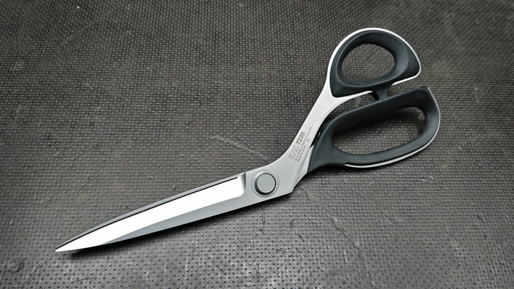 Schneiderschere 23cm | rostfrei