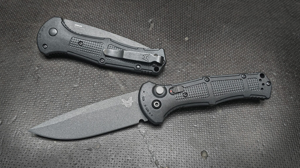 CLAYMORE | Black