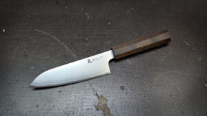 HANA Santoku kurz